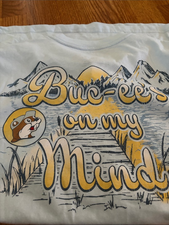 BUC-EE'S Tops - Buc-ee's Women's White Short-Sleeve Graphic Tee - Yellow Accent